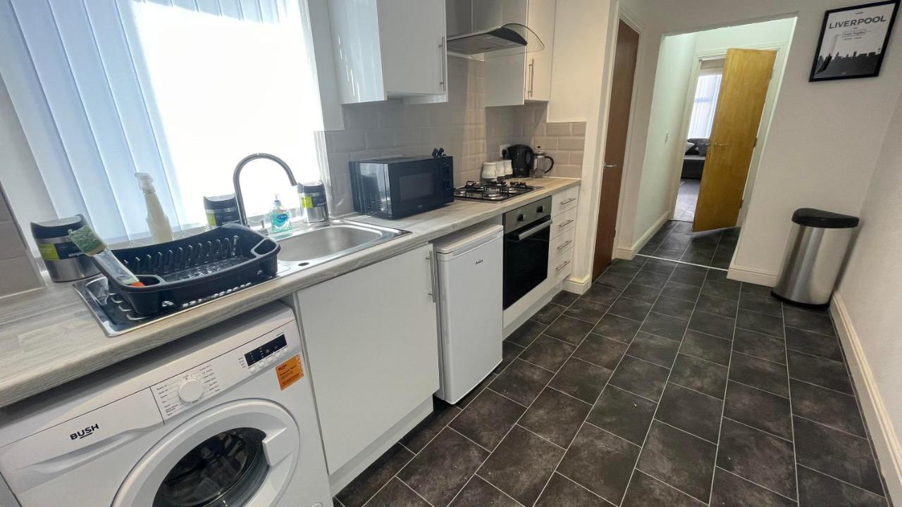 Ryan Air I Bnb - Lfc Apartments Liverpool Exteriér fotografie