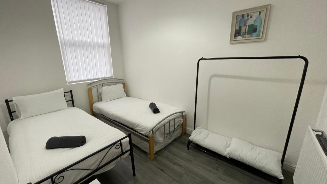 Ryan Air I Bnb - Lfc Apartments Liverpool Exteriér fotografie