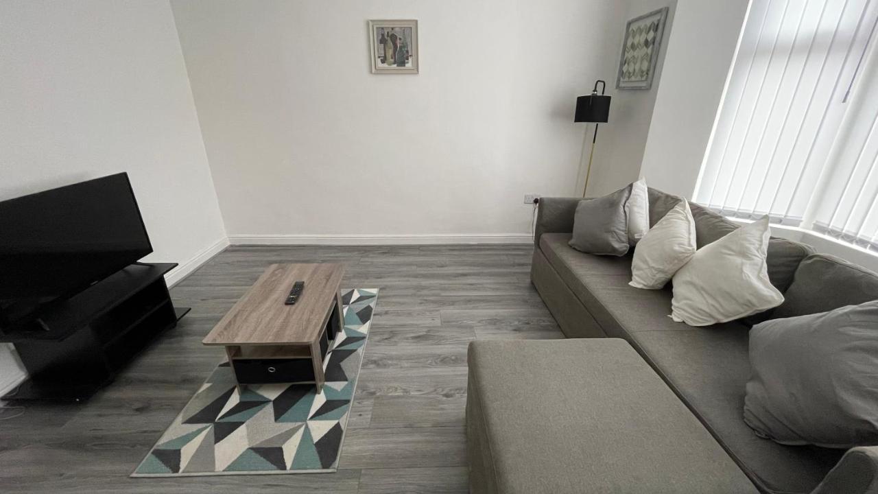 Ryan Air I Bnb - Lfc Apartments Liverpool Exteriér fotografie